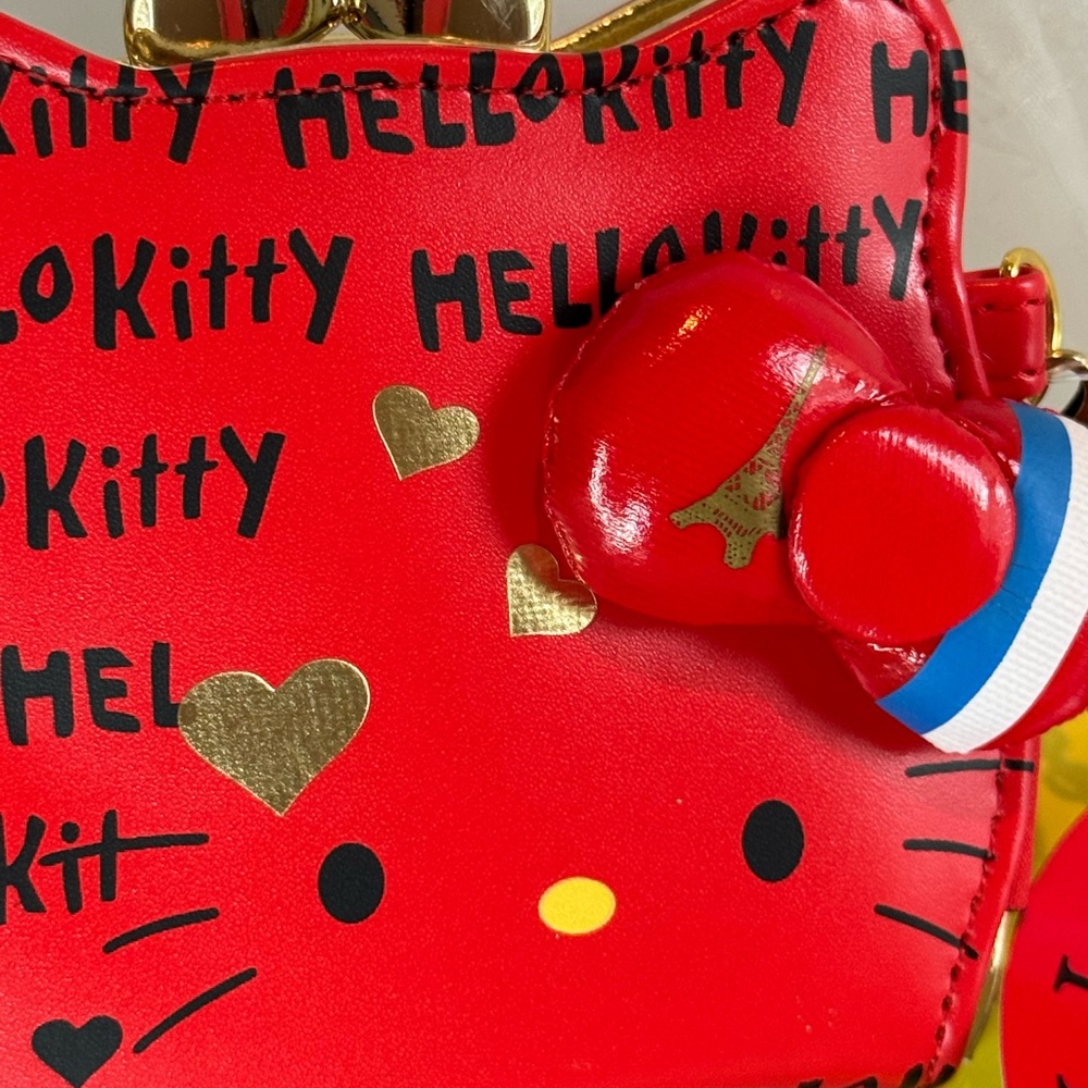 ❤️🤍💙 Hello Kitty Kiss Lock Coin Purse Eiffel Tower 2024 Summer Olympics Souvenir - Picture 3 of 10